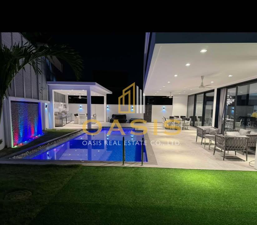 Prestigious Luxury Villa for Sale Pratumnak Soi 5