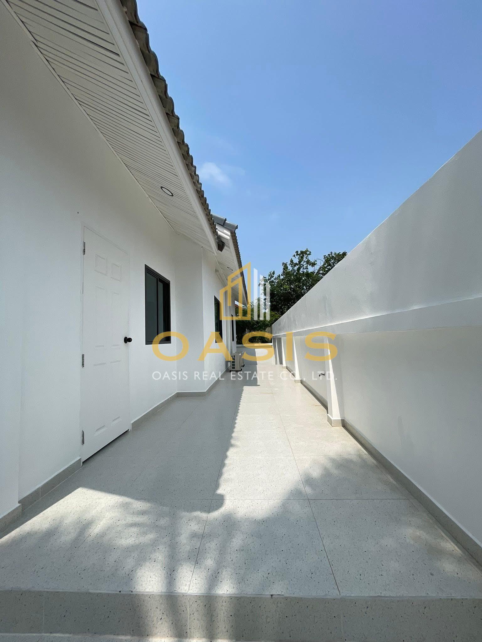 Stunning Single-Storey House for sale