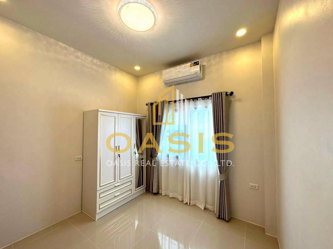 Charming Pool Villa Near Mabprachan Reservoir For Sale