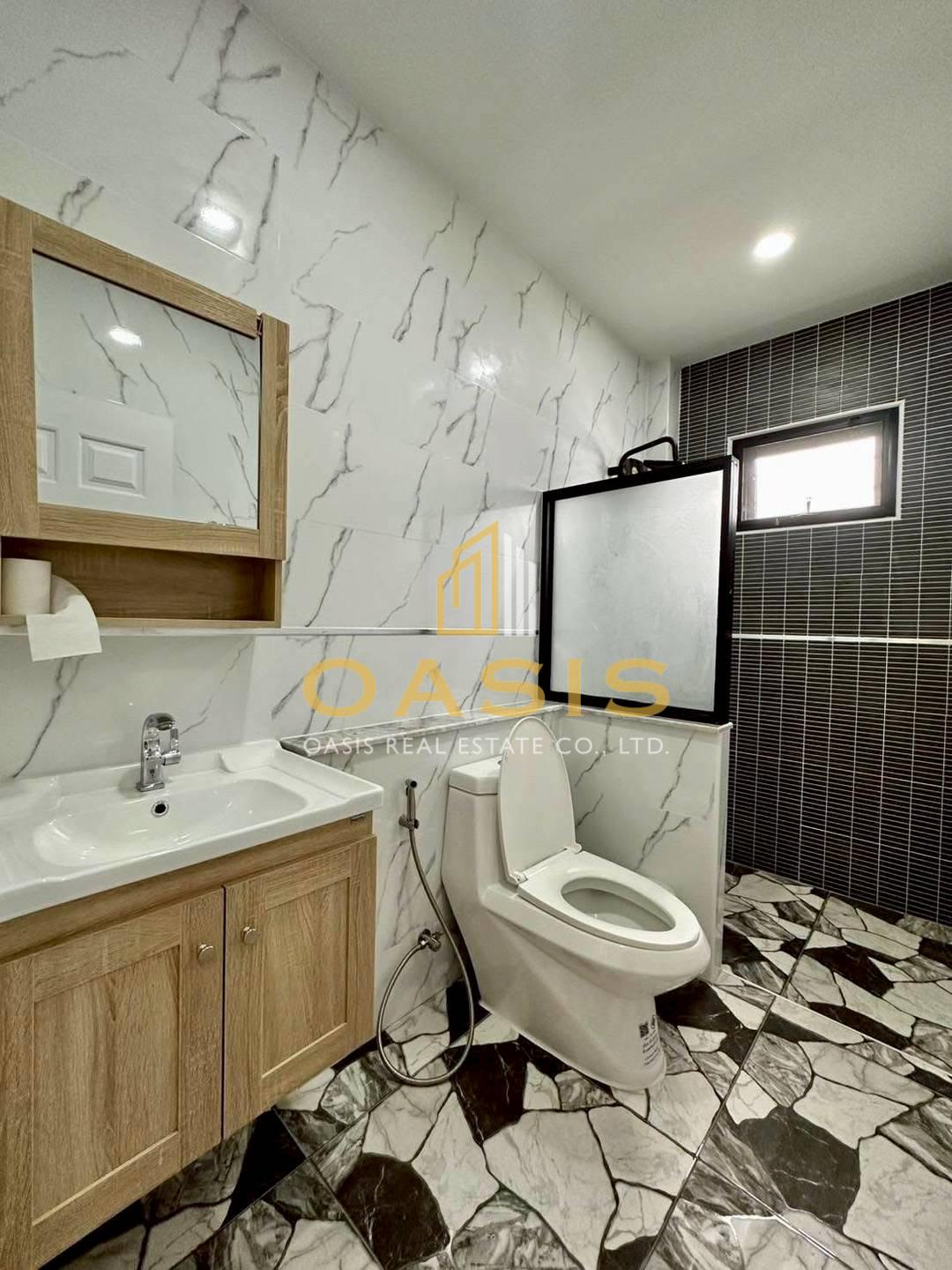 Charming Pool Villa Near Mabprachan Reservoir For Sale