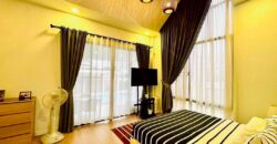 Scandinavian-Style Corner Pool Villa Near Mabprachan Reservoir