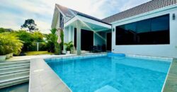 Scandinavian-Style Corner Pool Villa Near Mabprachan Reservoir