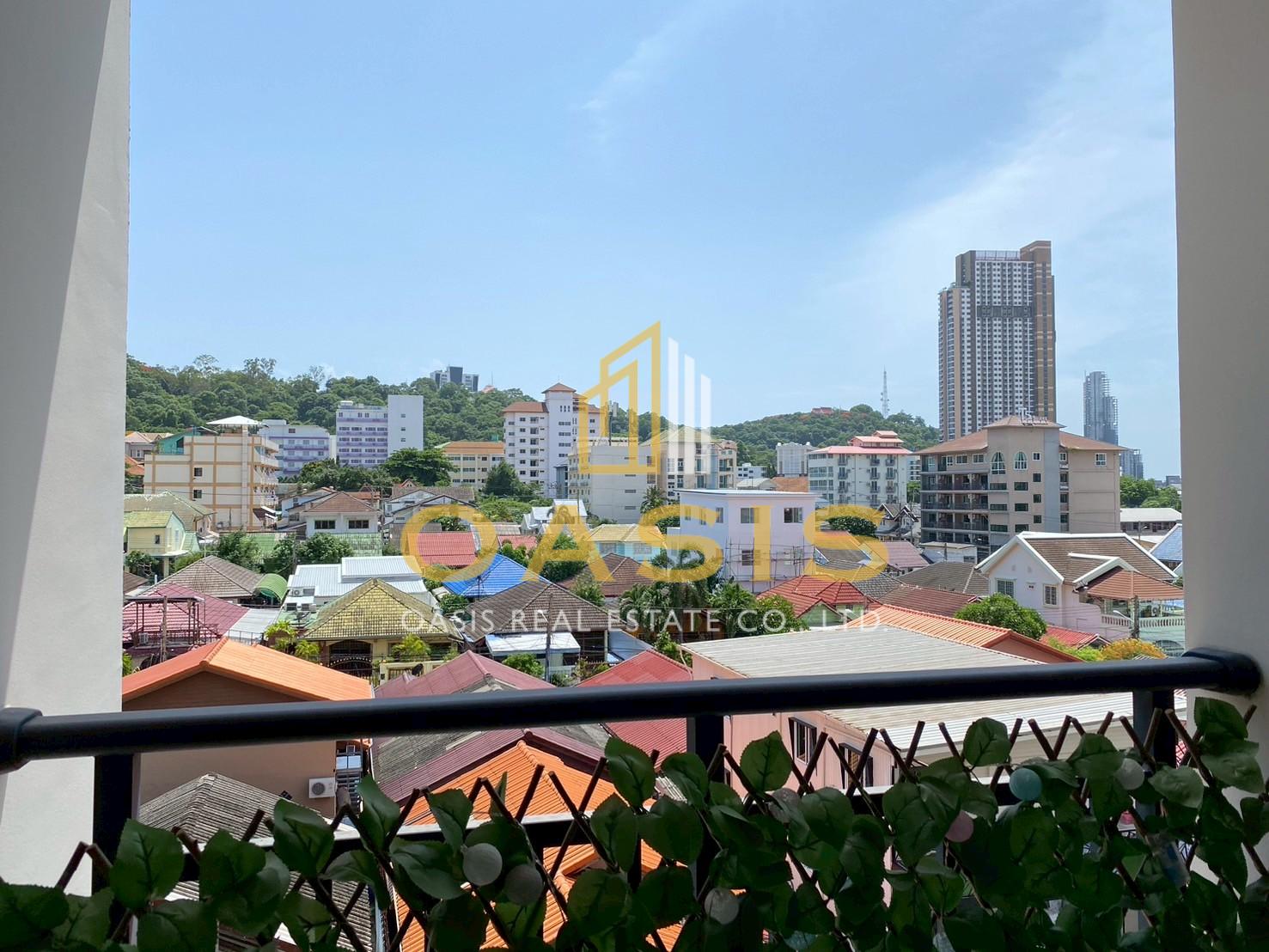 Condo at Arcadia Beach Continental For sale