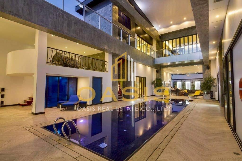 Ultra Luxury 6 bedroom pool villa for sale on Pratumnak soi 5