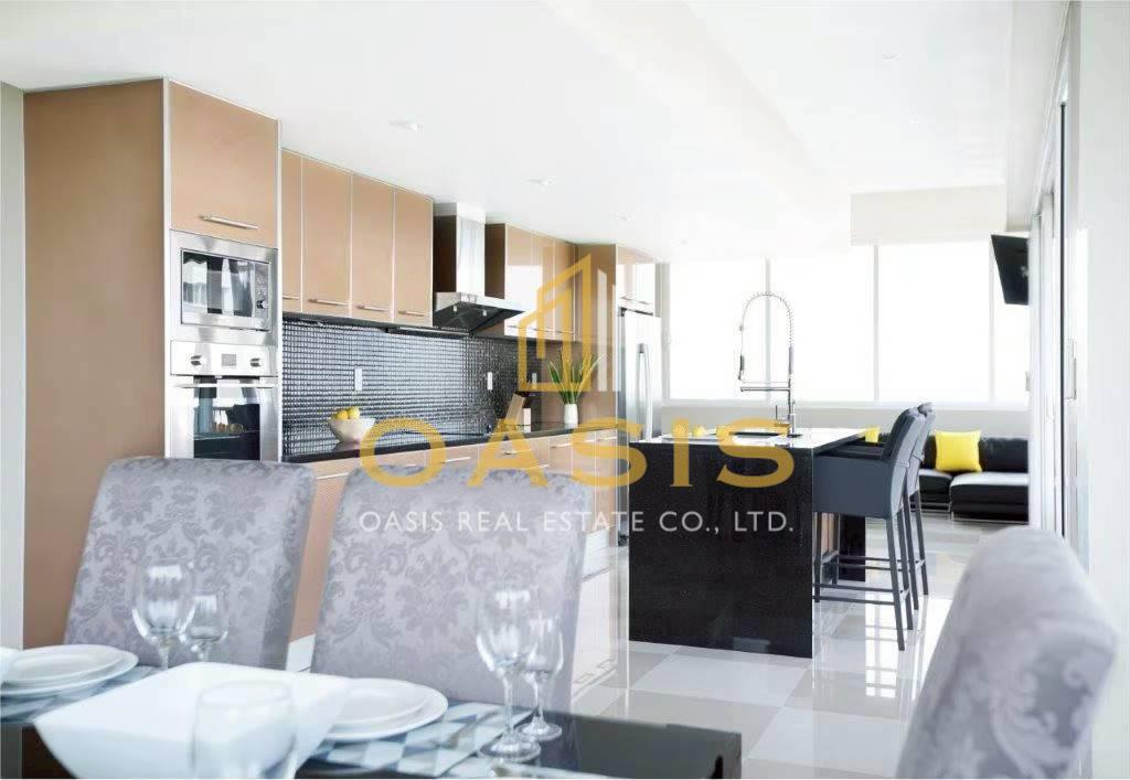 Commercial Luxury Apartment Building for Sale in Pratumnak Soi 5