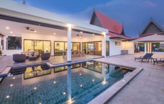 Stunning New Build in Mabprachan Lake – The Village Horseshoe Point FOR SALE