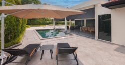 Stunning New Build in Mabprachan Lake – The Village Horseshoe Point FOR SALE