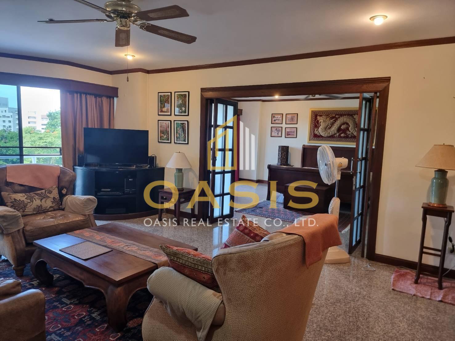 Spacious 1 Bedroom for Sale View Talay 2B Condominium