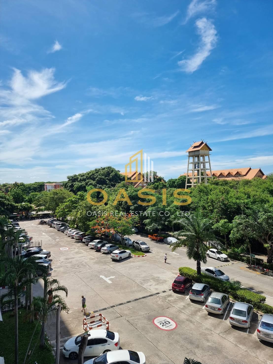 Spacious 1 Bedroom for Sale View Talay 2B Condominium
