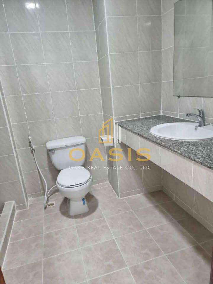 Unfurnished Studio Condo for Sale Jomtien