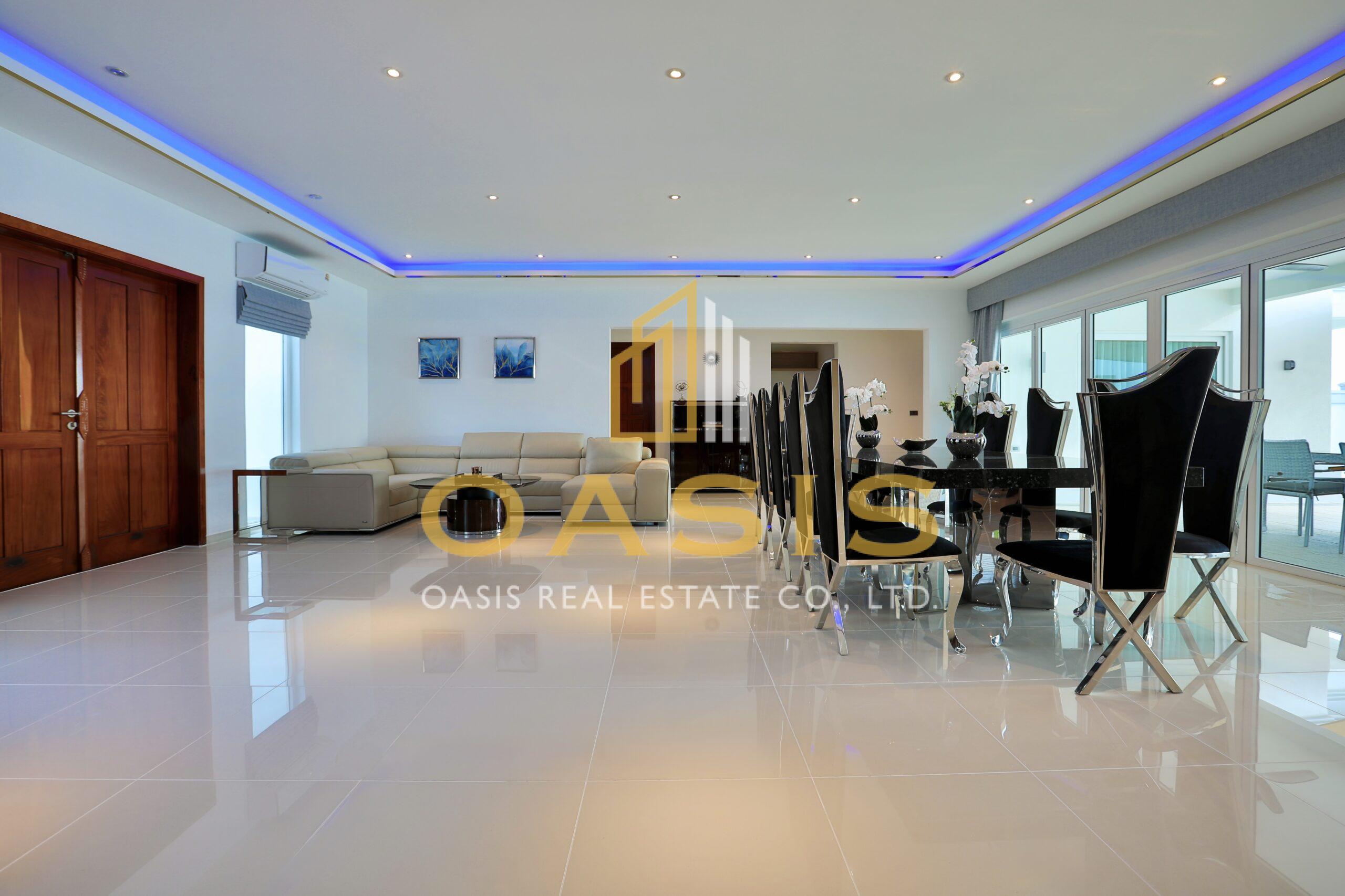 Exquisite Pool Villa for Sale Siam Royal View