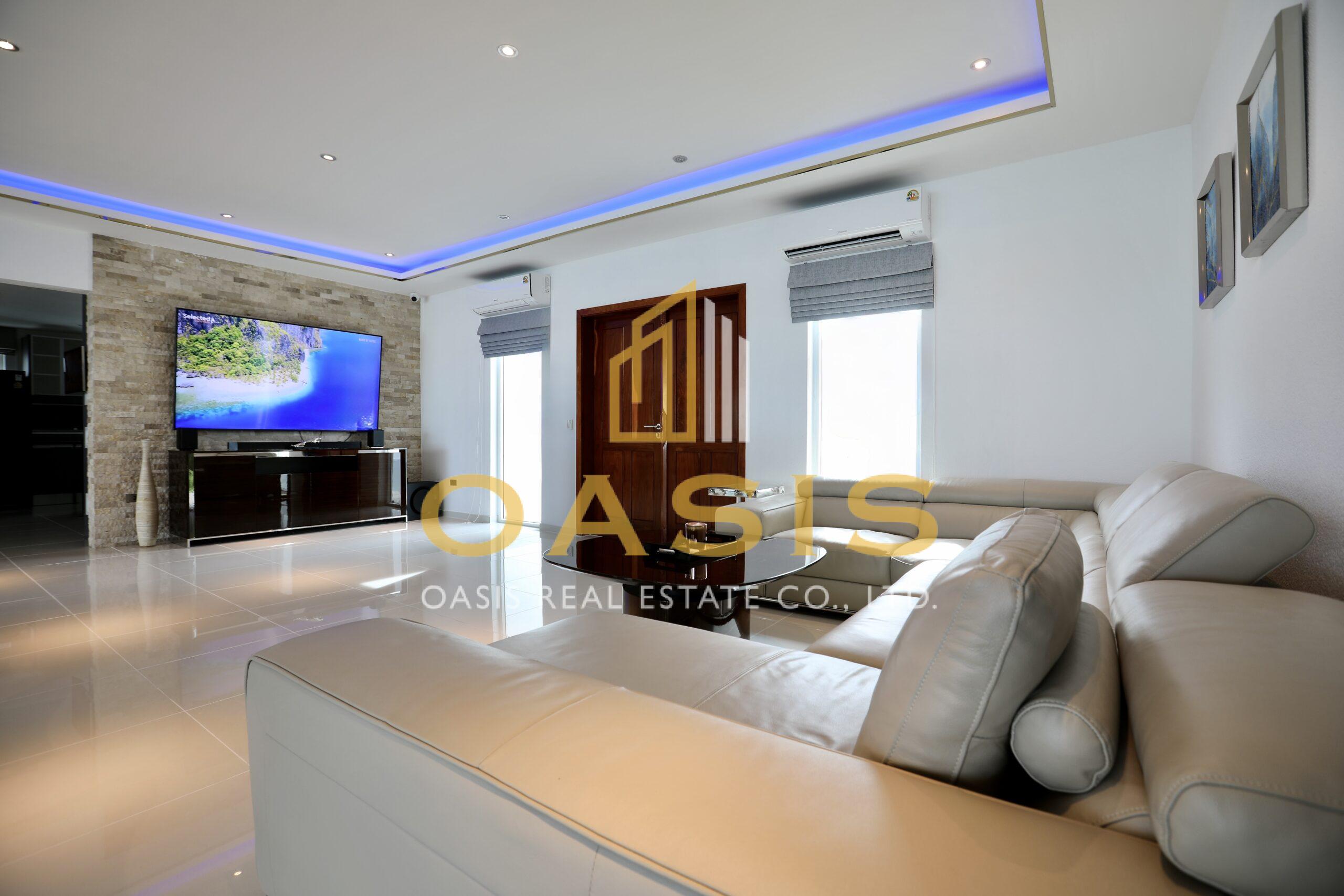 Exquisite Pool Villa for Sale Siam Royal View