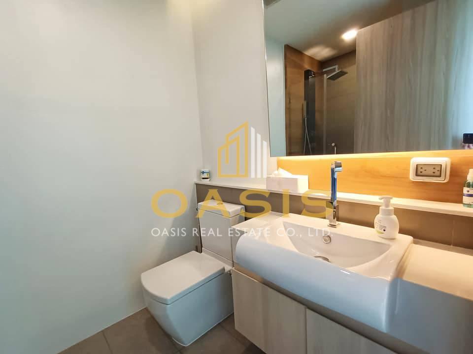 2 Bedroom Luxury Beachfront Condo for Rent Del Mare Bang Saray