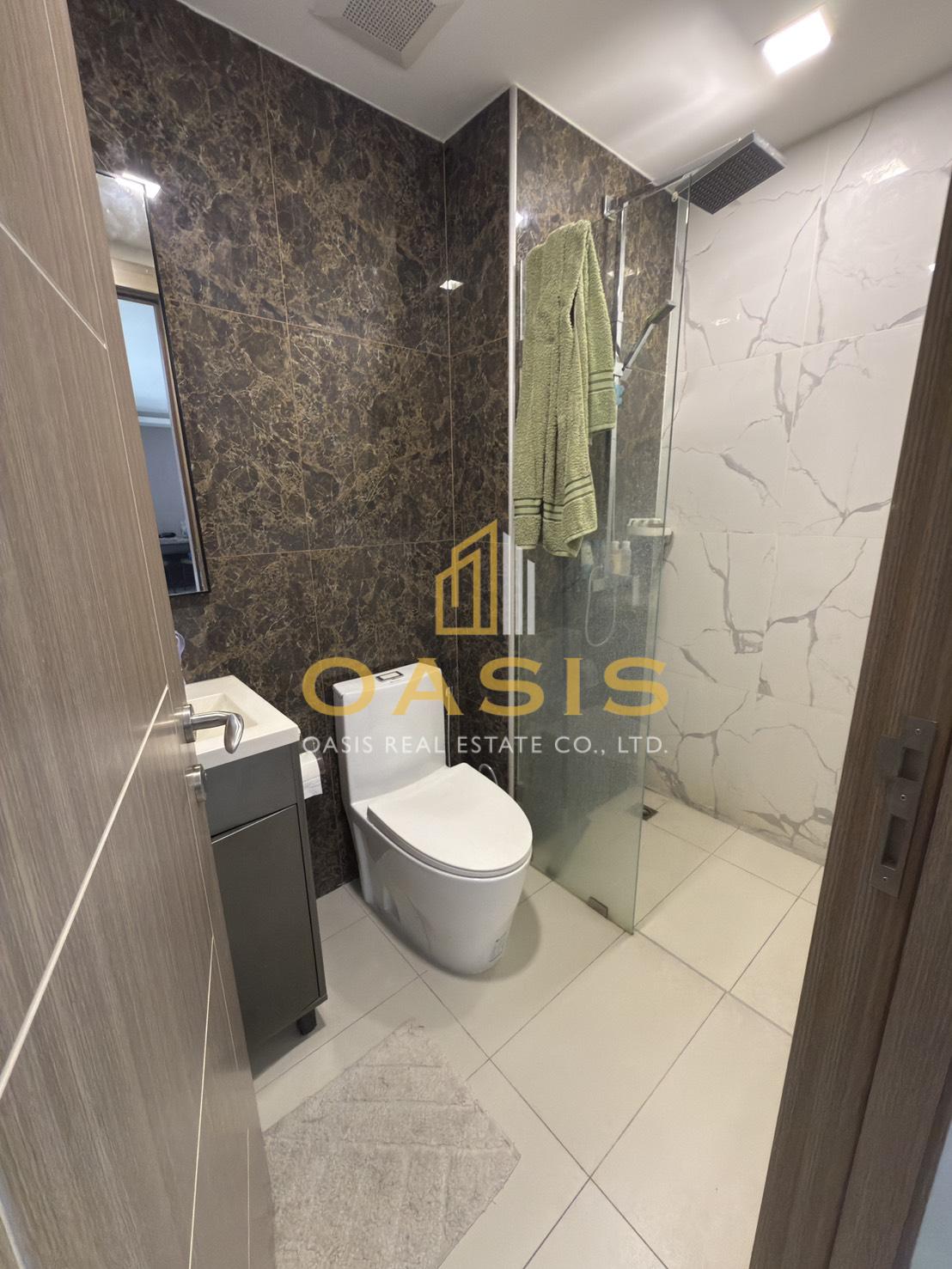 Arcadia Beach Continental 2 Bedroom Condo for Sale