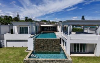 Exquisite Pool Villa for Sale Siam Royal View