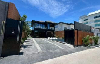 Luxury VIP Pool Villa for SALE