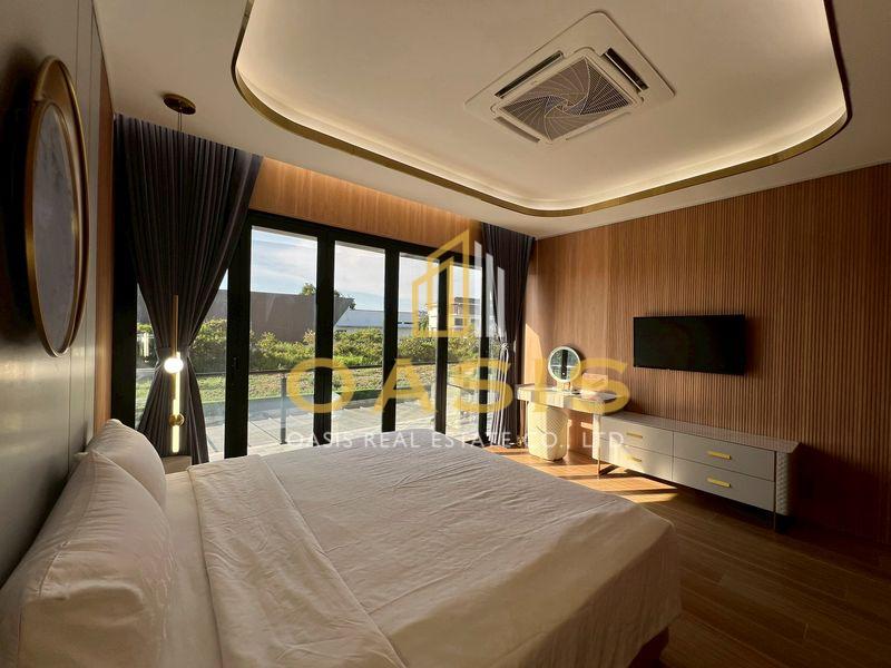 Luxury VIP Pool Villa for SALE