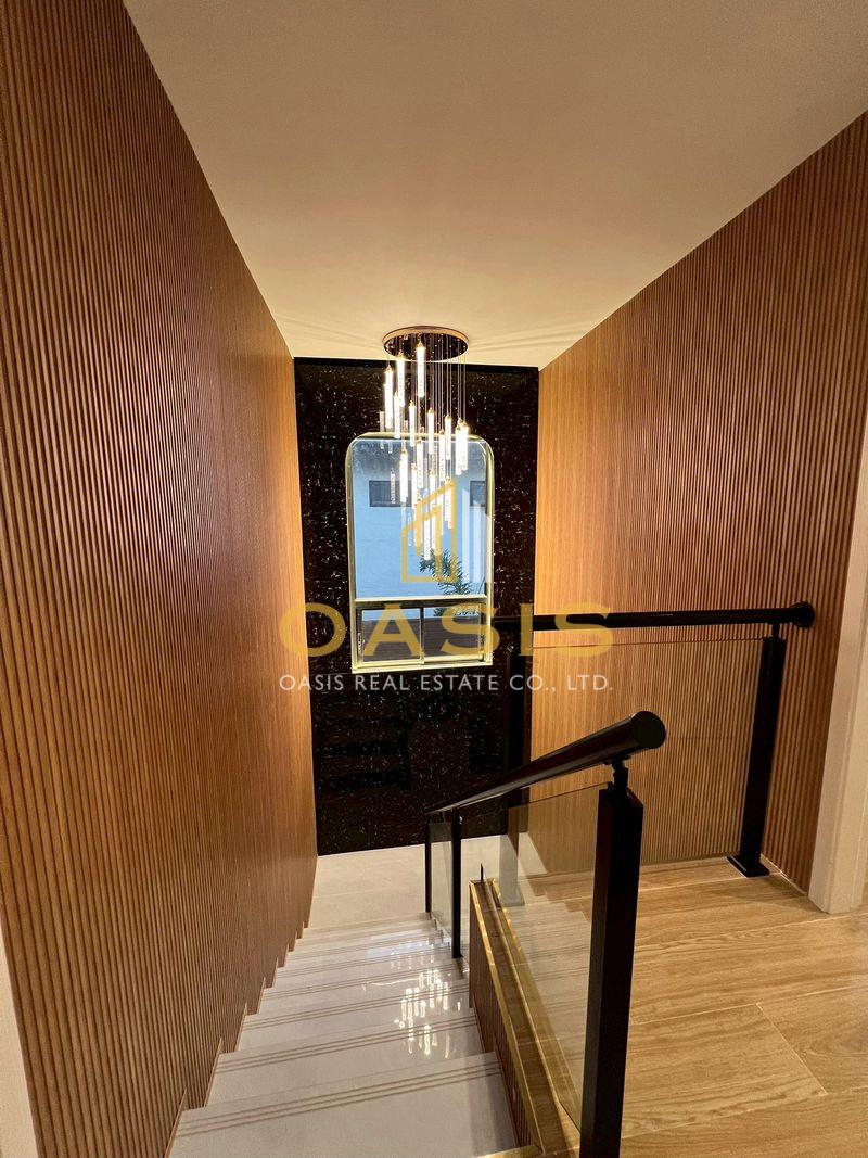 Luxury VIP Pool Villa for SALE