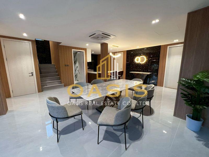 Luxury VIP Pool Villa for SALE