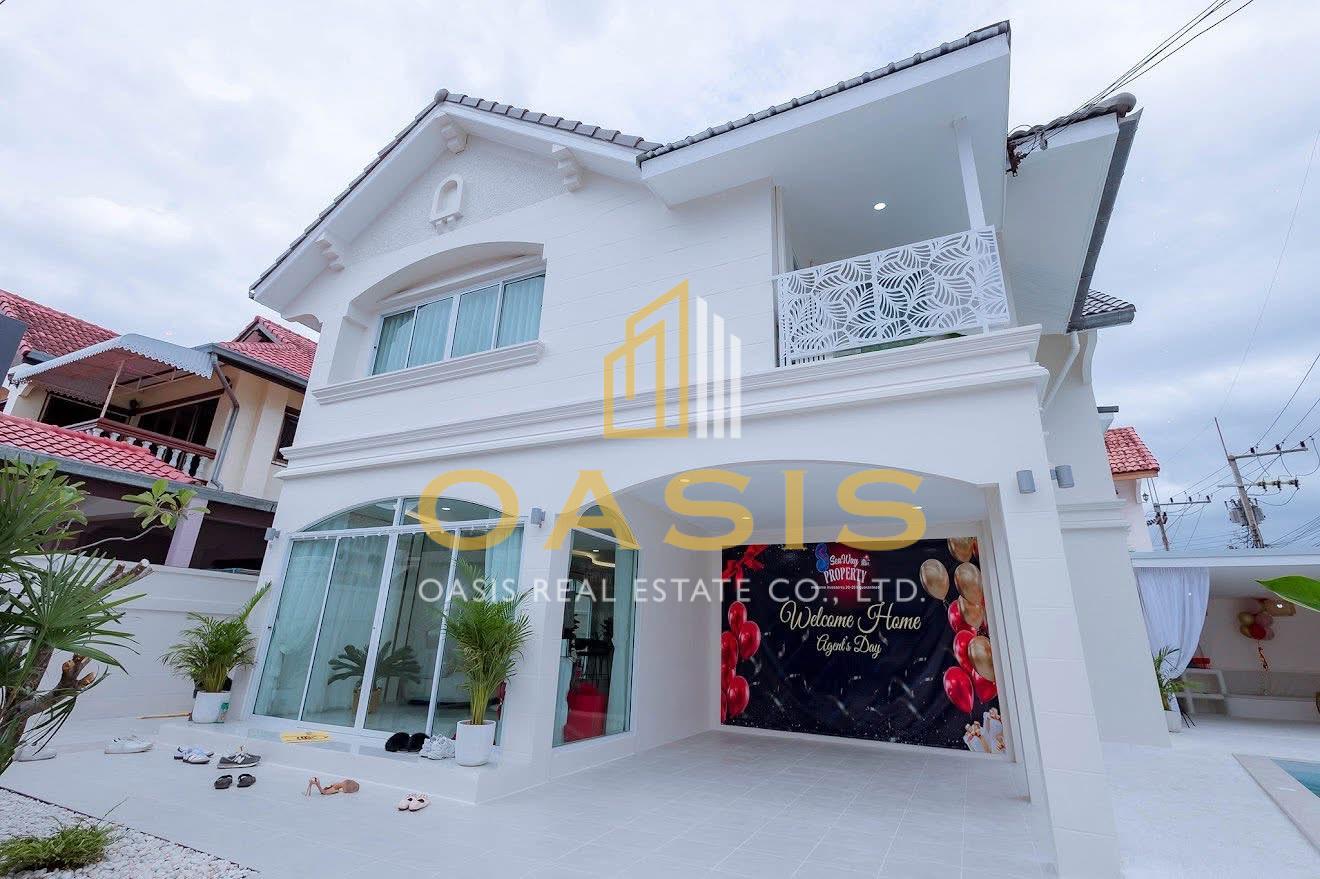 Spacious and beautifully designed 2-storey pool villa For SALE Spacious and beautifully designed 2-storey pool villa For SALE