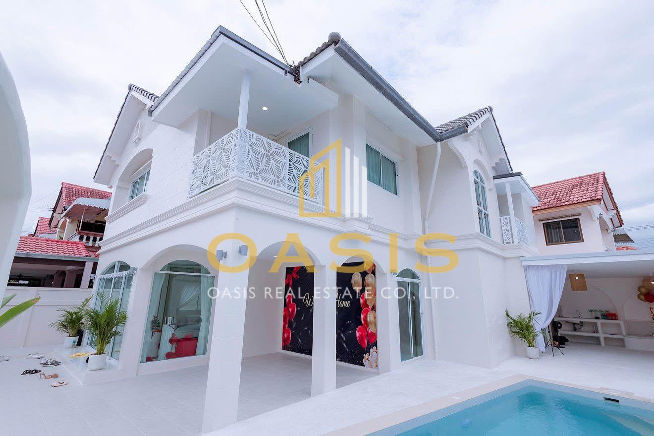 Spacious and beautifully designed 2-storey pool villa For SALE Spacious and beautifully designed 2-storey pool villa For SALE