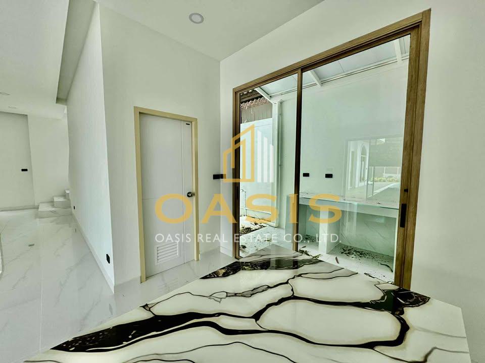 Stunning Modern Mediterranean Style Pool Villa for Sale