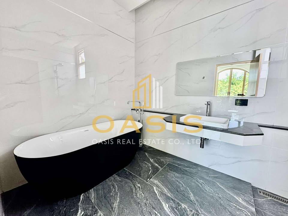 Stunning Modern Mediterranean Style Pool Villa for Sale