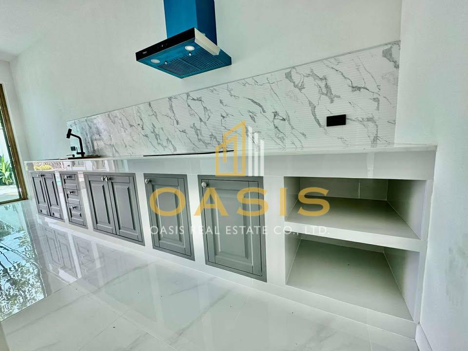 Stunning Modern Mediterranean Style Pool Villa for Sale