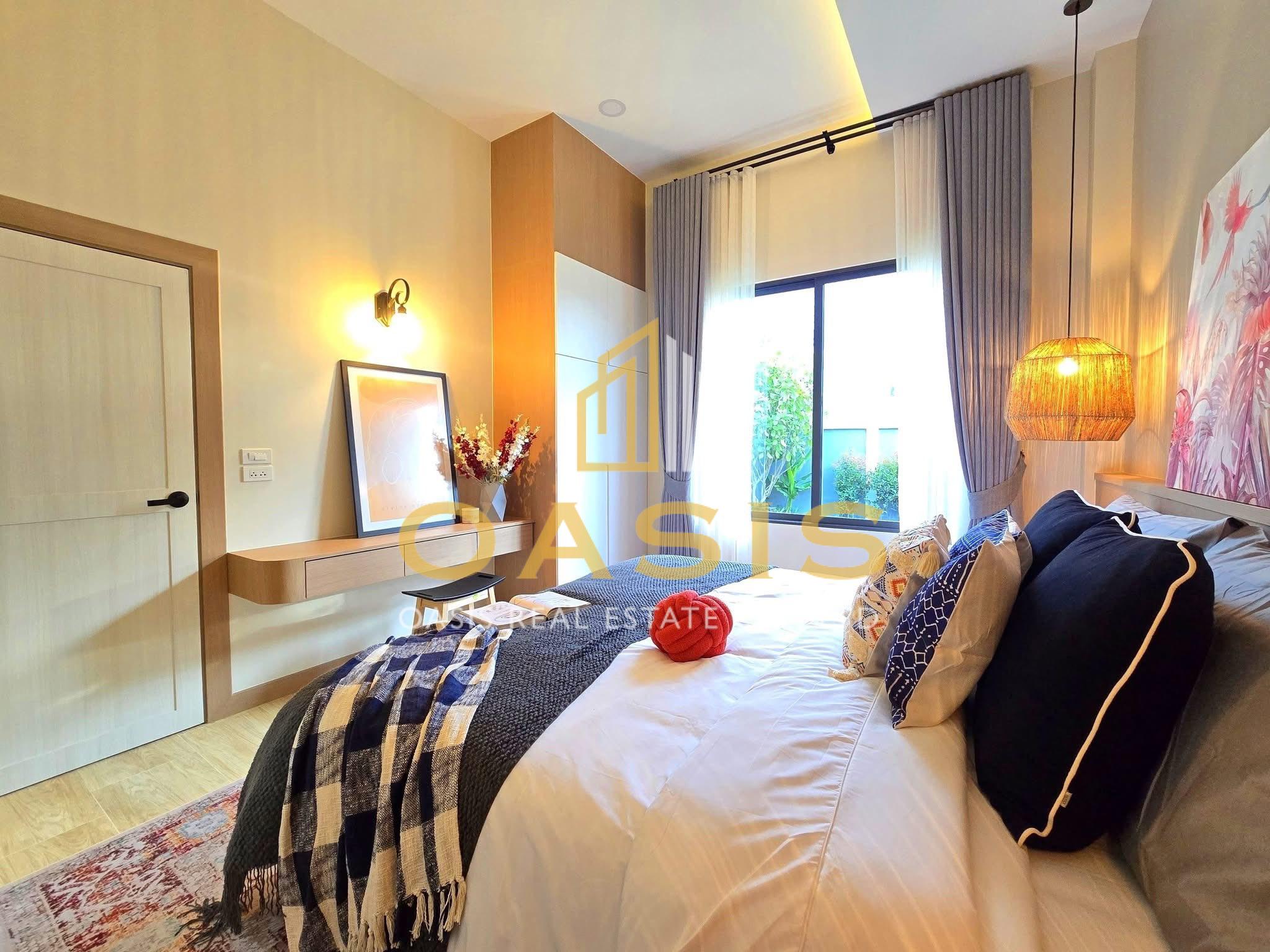 Brand-new luxury pool villa for SALE