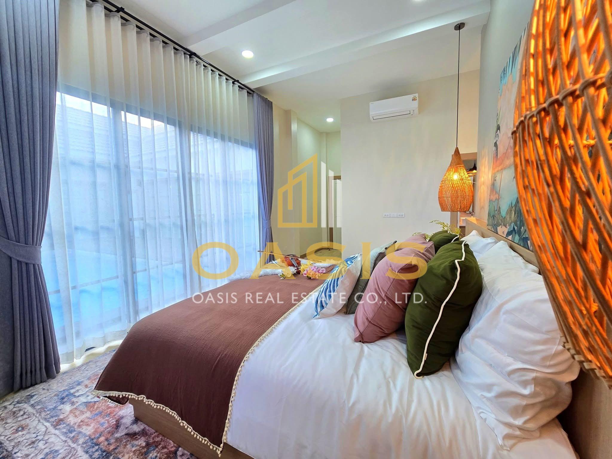 Brand-new luxury pool villa for SALE