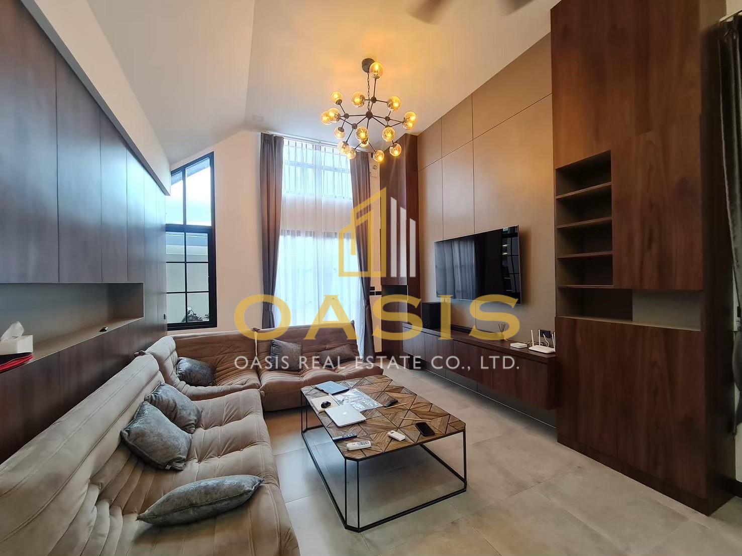 Modern Nordic-Style Pool Villa for SALE