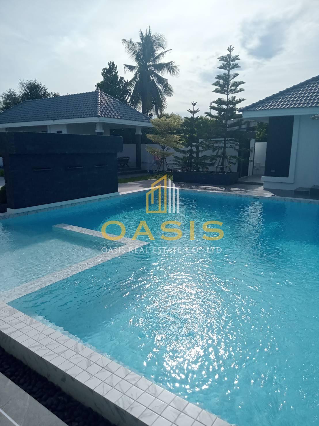 Versatile Estate Near Lake Mabprachan for SALE