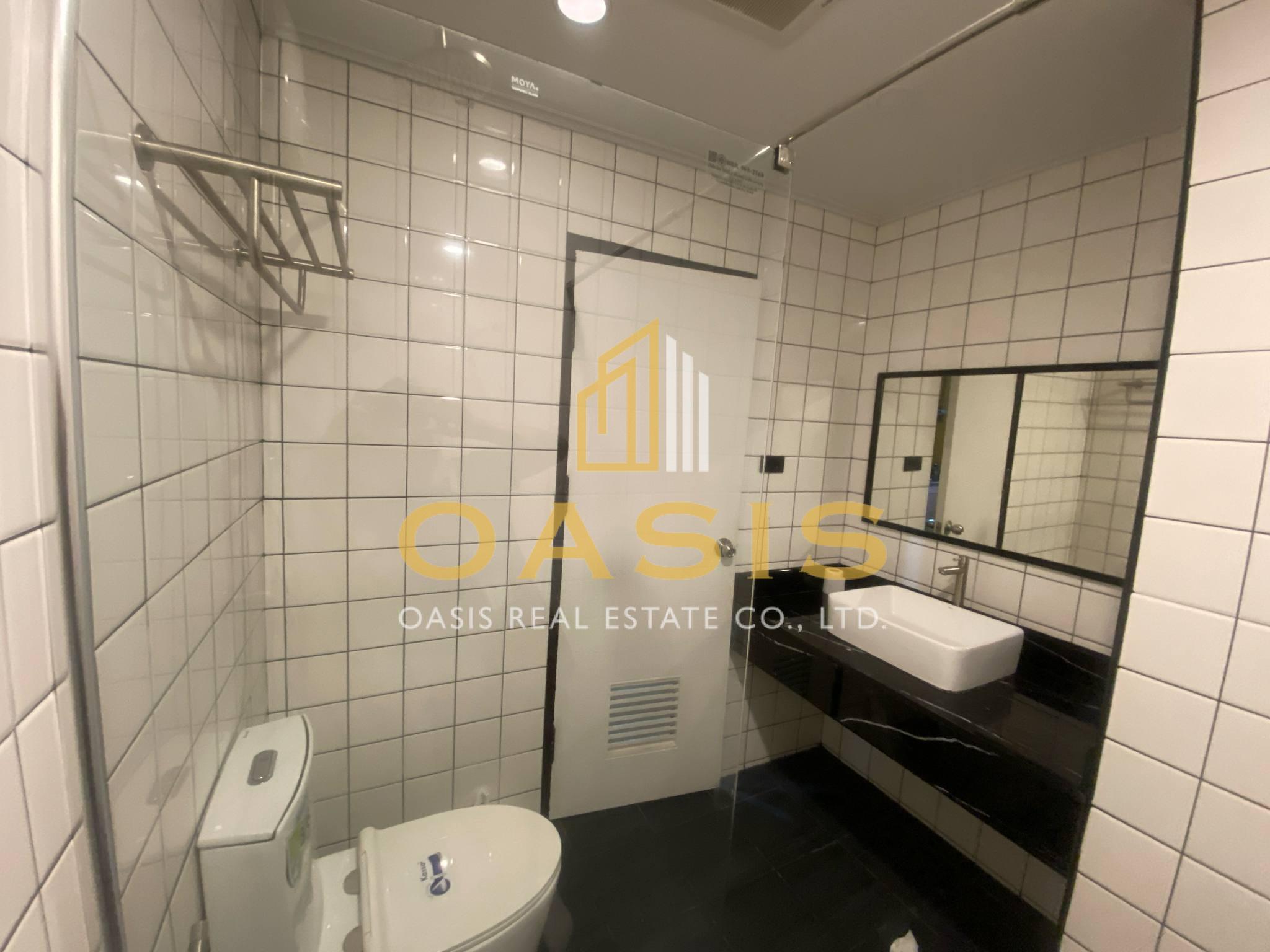 For Rent Sea View Condo at Pattaya Hill Resort