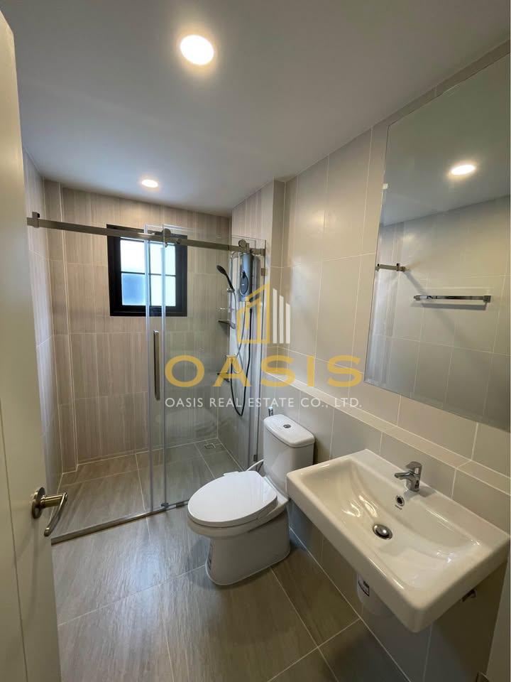 Centro Bangna – For Rent