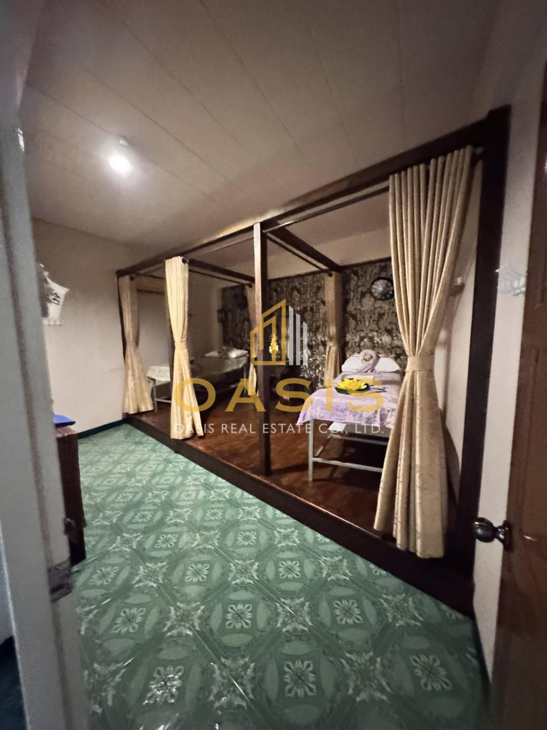  Prime Beachside Commercial Property – High-Yield Investment in Pattaya For Sale