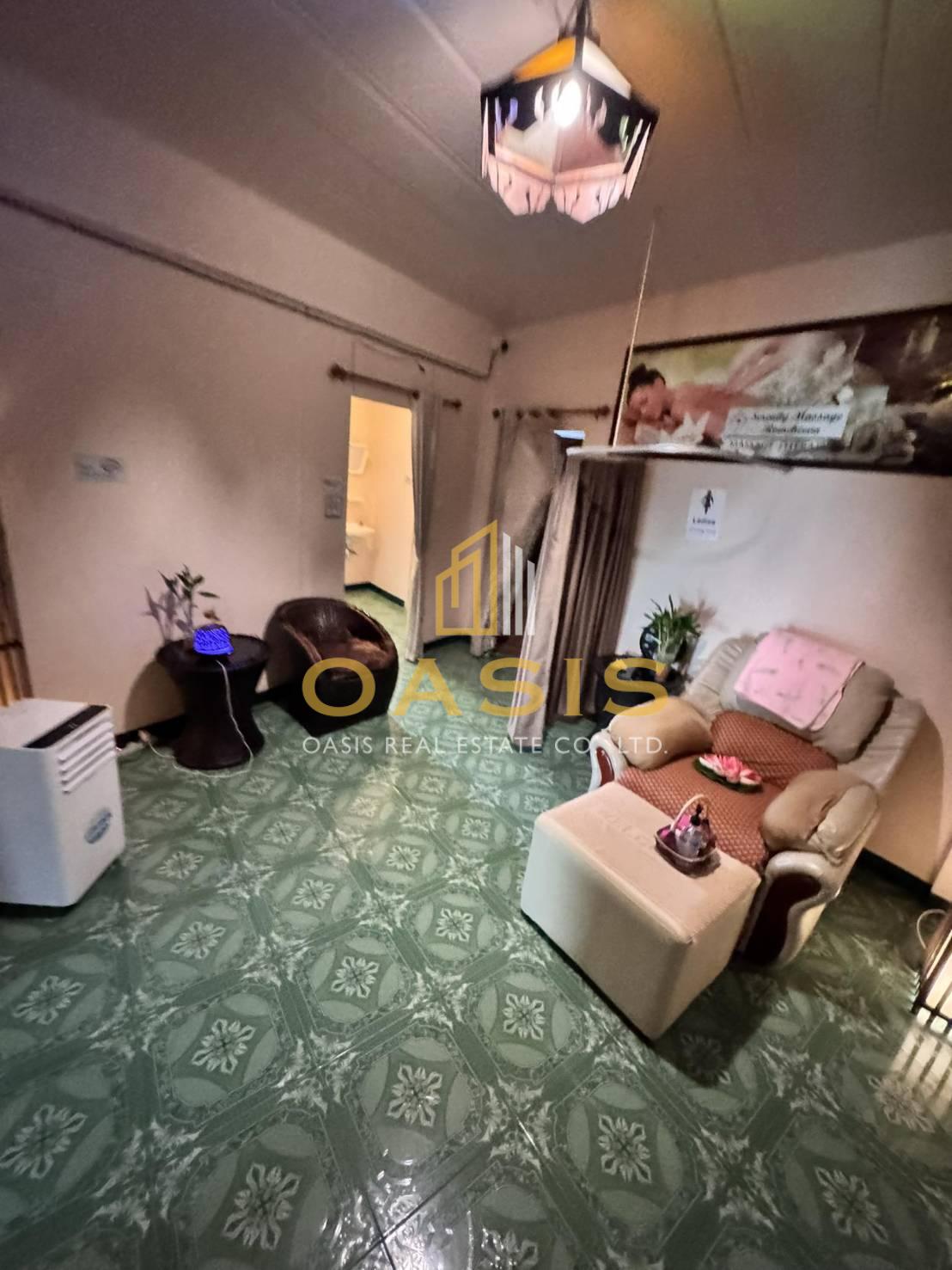  Prime Beachside Commercial Property – High-Yield Investment in Pattaya For Sale