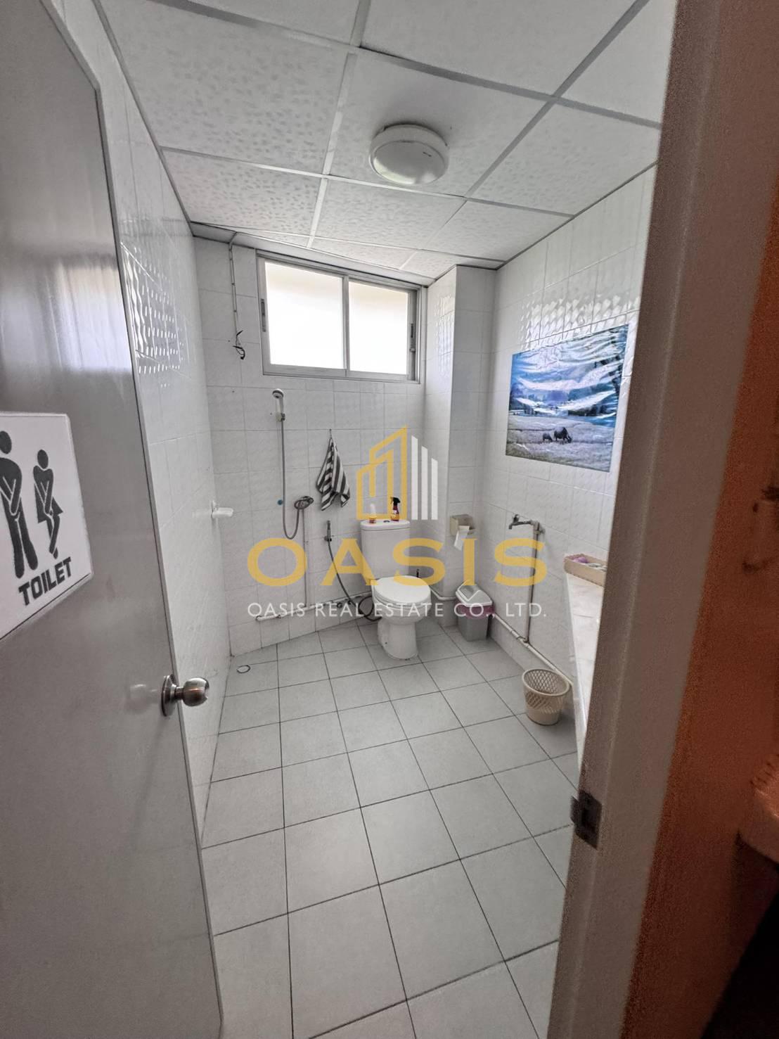  Prime Beachside Commercial Property – High-Yield Investment in Pattaya For Sale