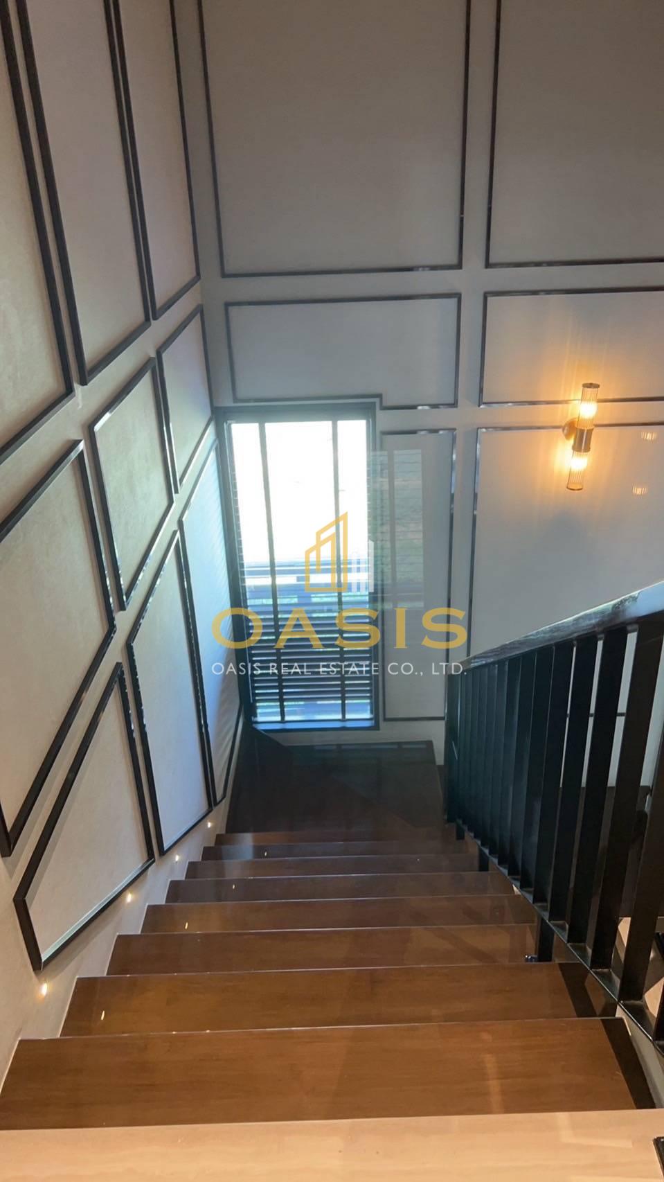 Vana Residence Krungthep Kreetha – Luxury Show Home For Sale
