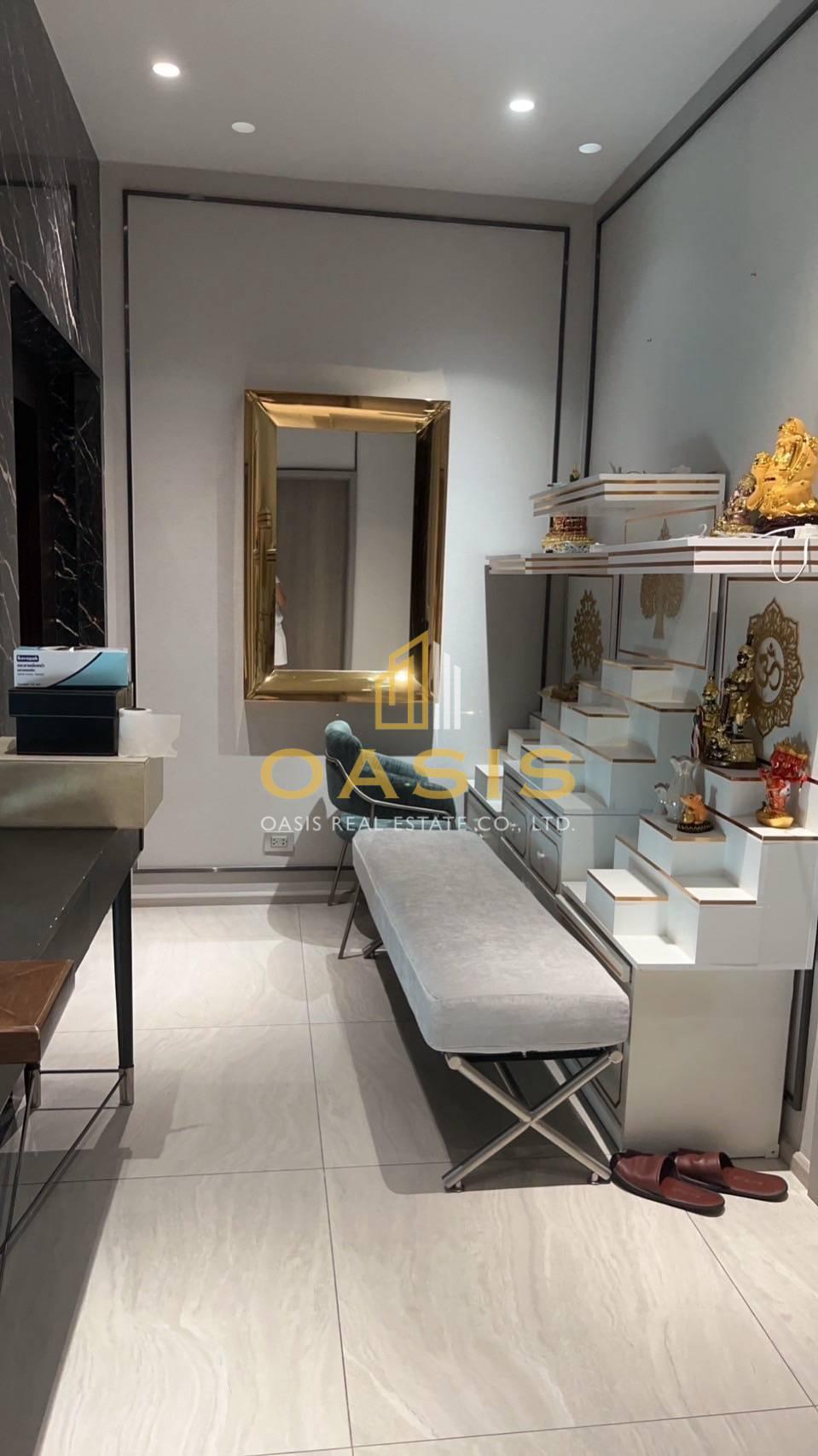 Vana Residence Krungthep Kreetha – Luxury Show Home For Sale
