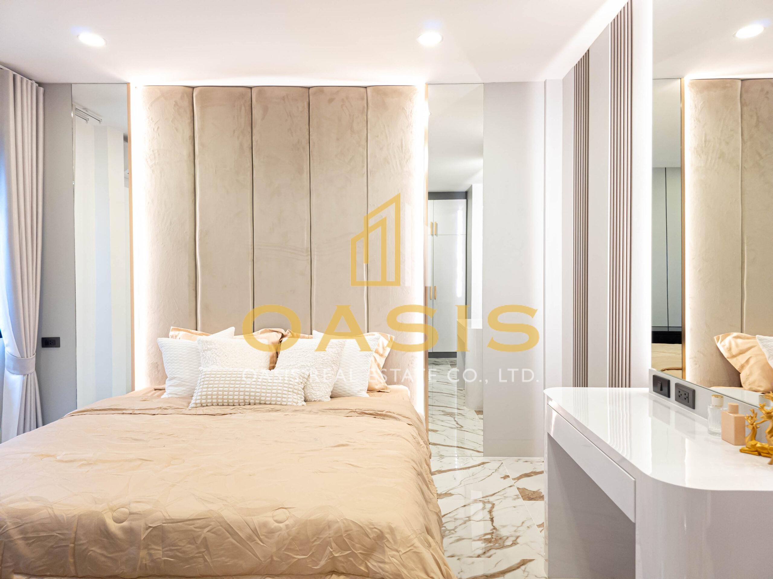 A beautifully renovated 2-storey home for Sale