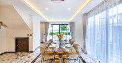 A beautifully renovated 2-storey home for Sale