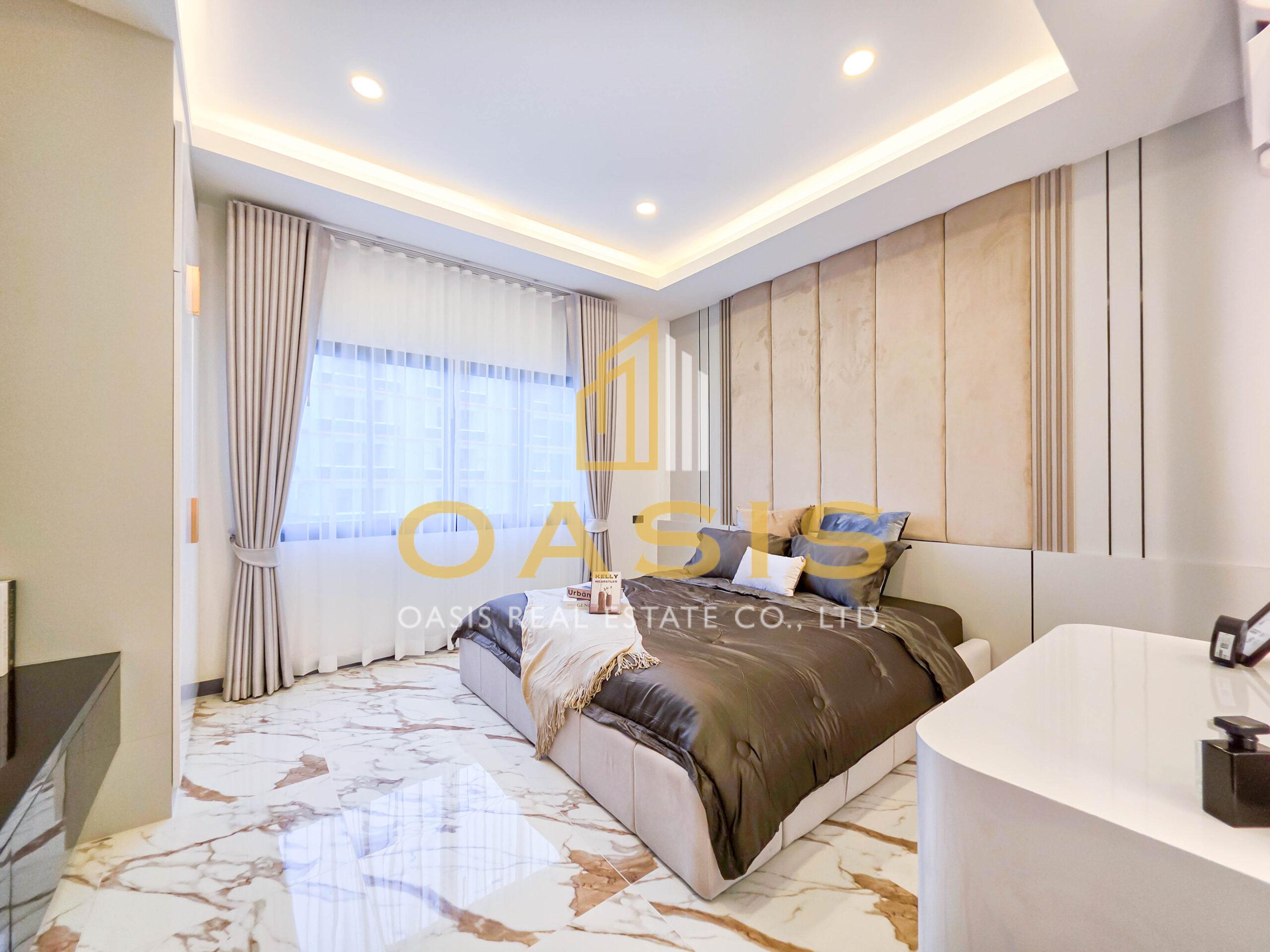 A beautifully renovated 2-storey home for Sale