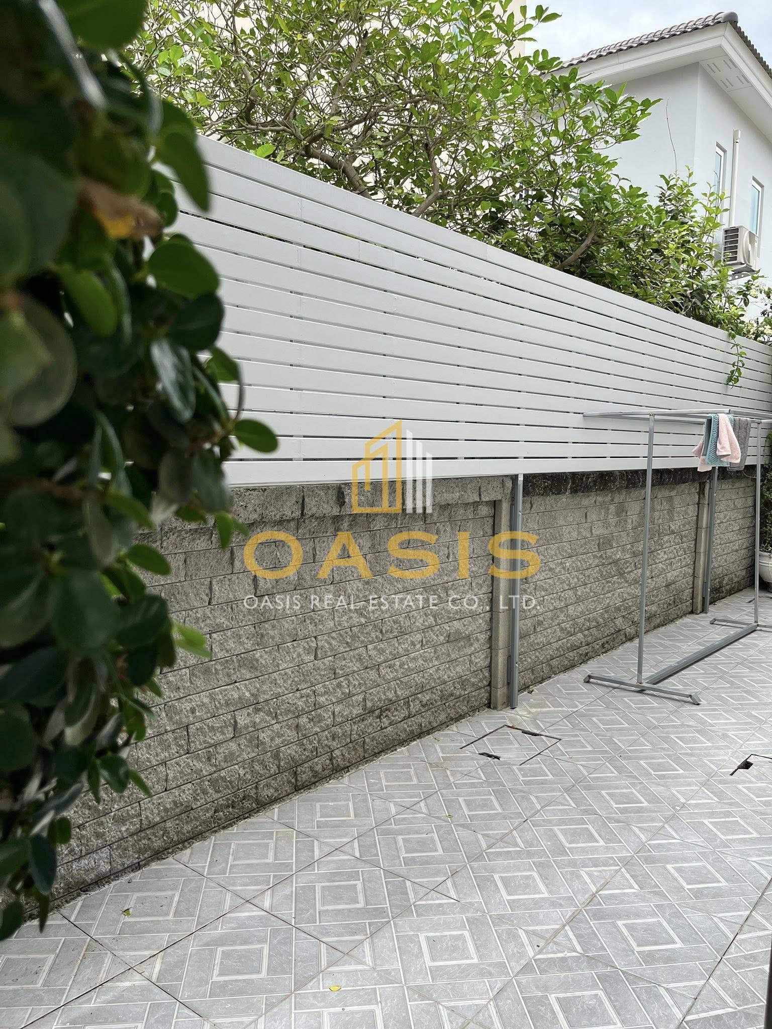 Grandio Ramintra–Wongwaen – Exclusive Corner Home for Rent