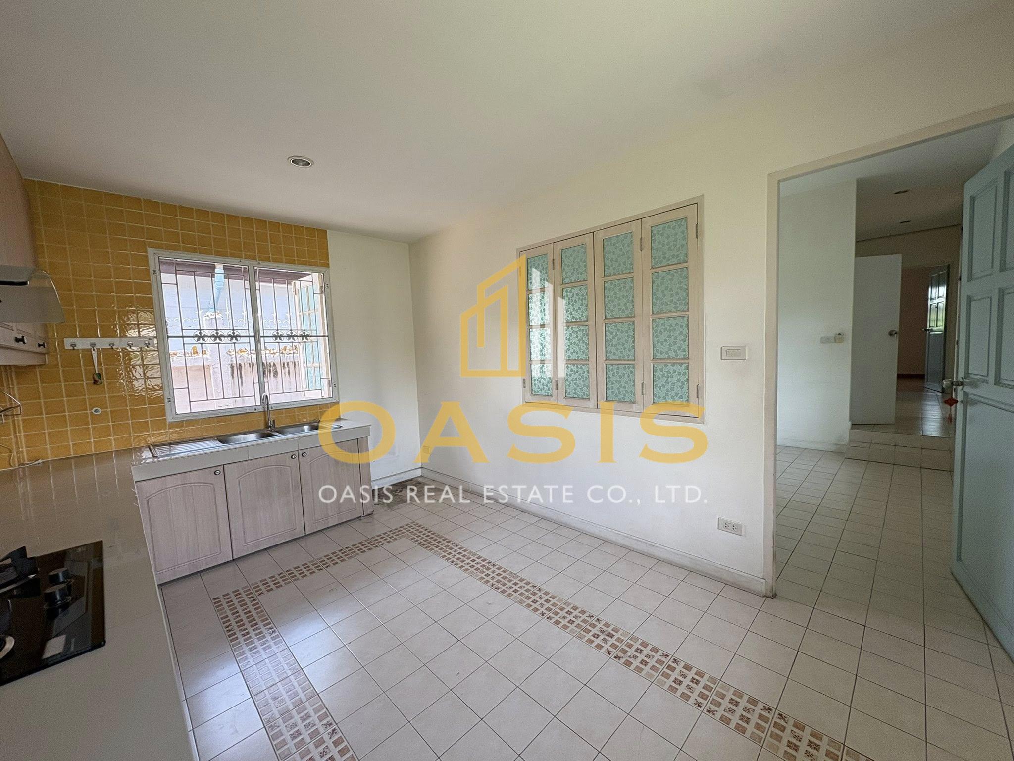 Muang Thong 4 Village – For Sale