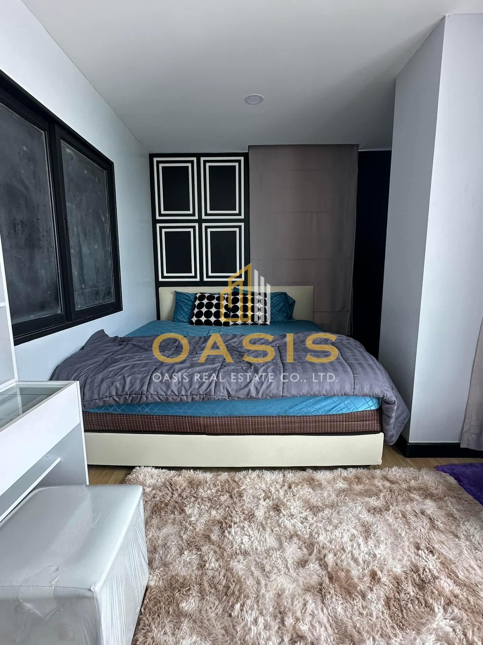 Ratchada City 18(2) – Elegant Corner Condo for Rent & Sale
