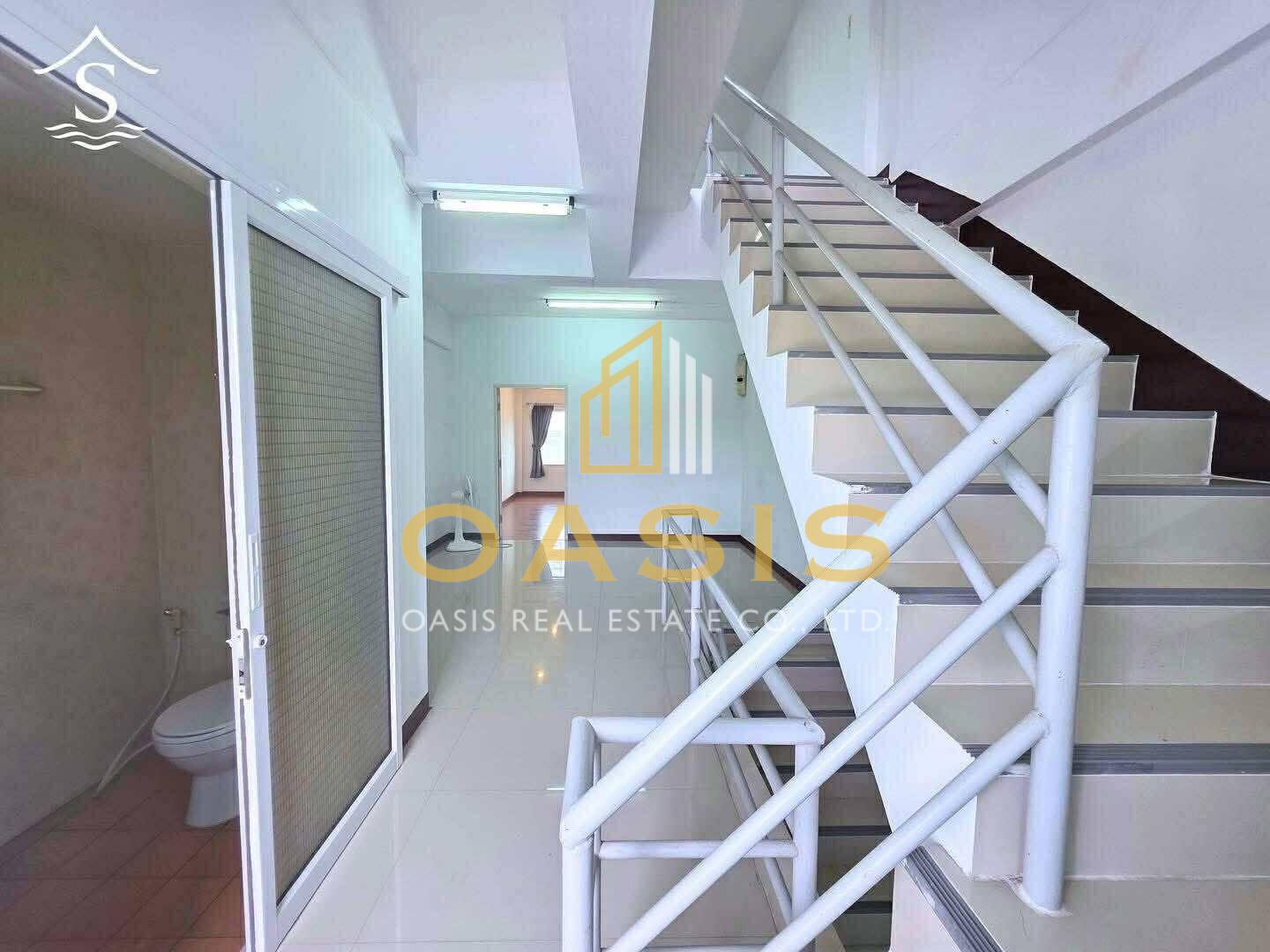 Commercial Building for Sale Bangsaen