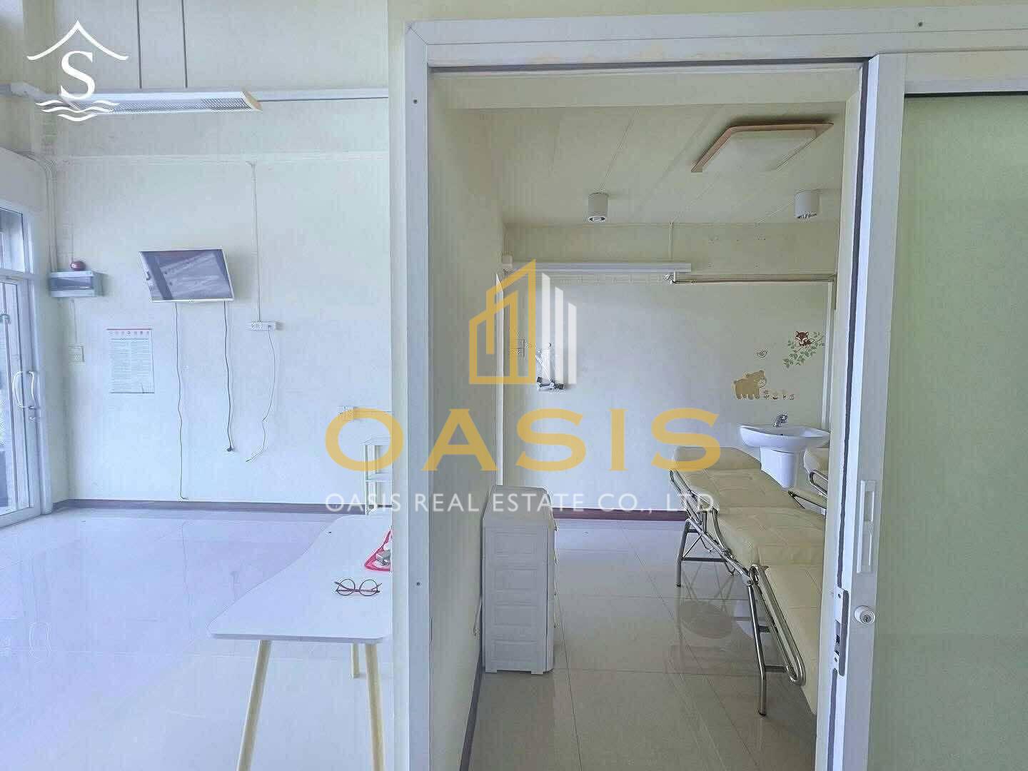 Commercial Building for Sale Bangsaen