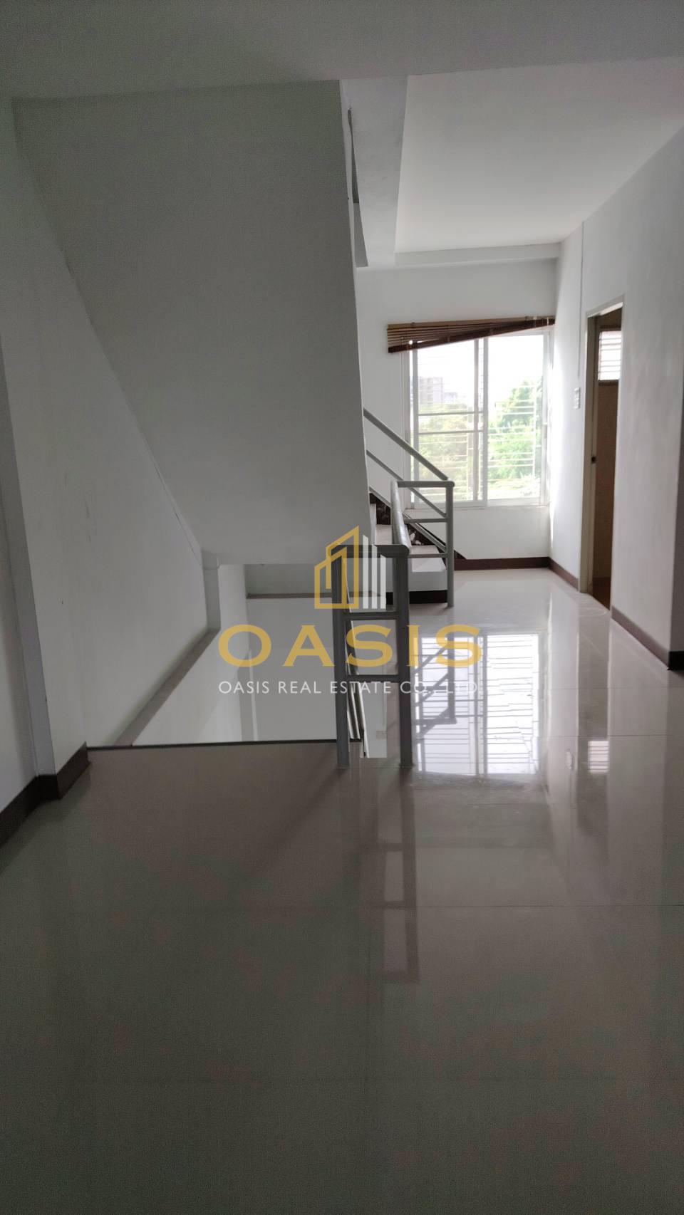 Commercial Building for Sale Bangsaen