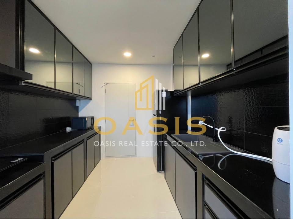 Centro Bangna – For Rent