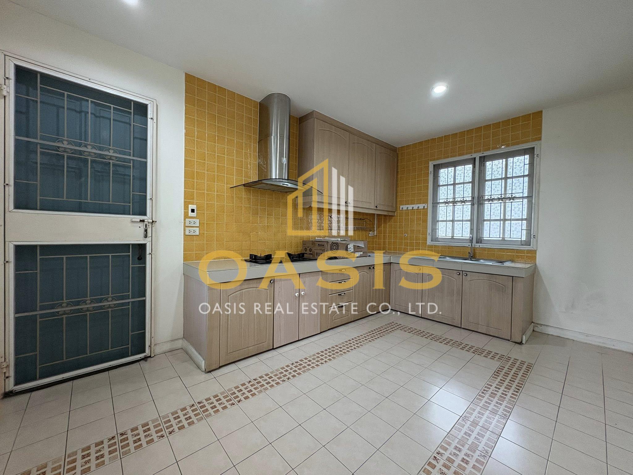 Muang Thong 4 Village – For Sale